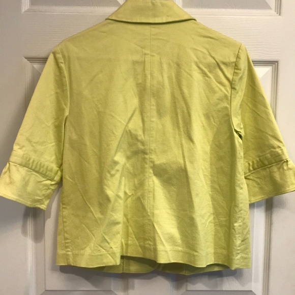 Chico’s size 2 button front lightweight jacket - Picture 6 of 6